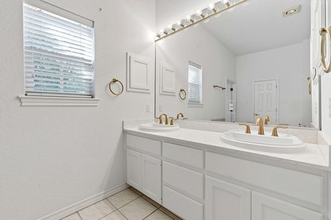 Tiny photo for 700 Barrett LN, Austin, TX 78733 (MLS # 9801513)