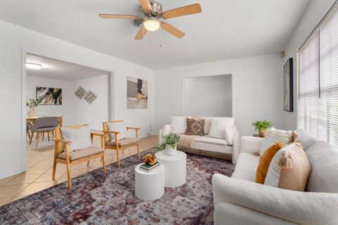 Photo of 8911 Little Walnut PKWY, Austin, TX 78758 (MLS # 2292727)