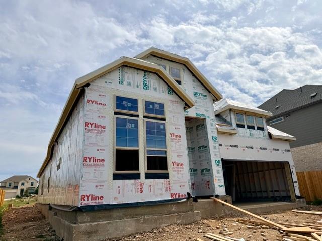 619 Breeze Hollow LN