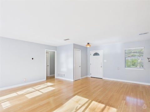 Tiny photo for 4907 Manchester CIR, Austin, TX 78745 (MLS # 1819716)
