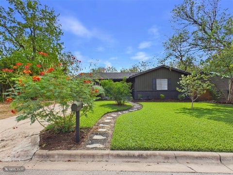 Photo of 4907 Manchester CIR, Austin, TX 78745 (MLS # 1819716)