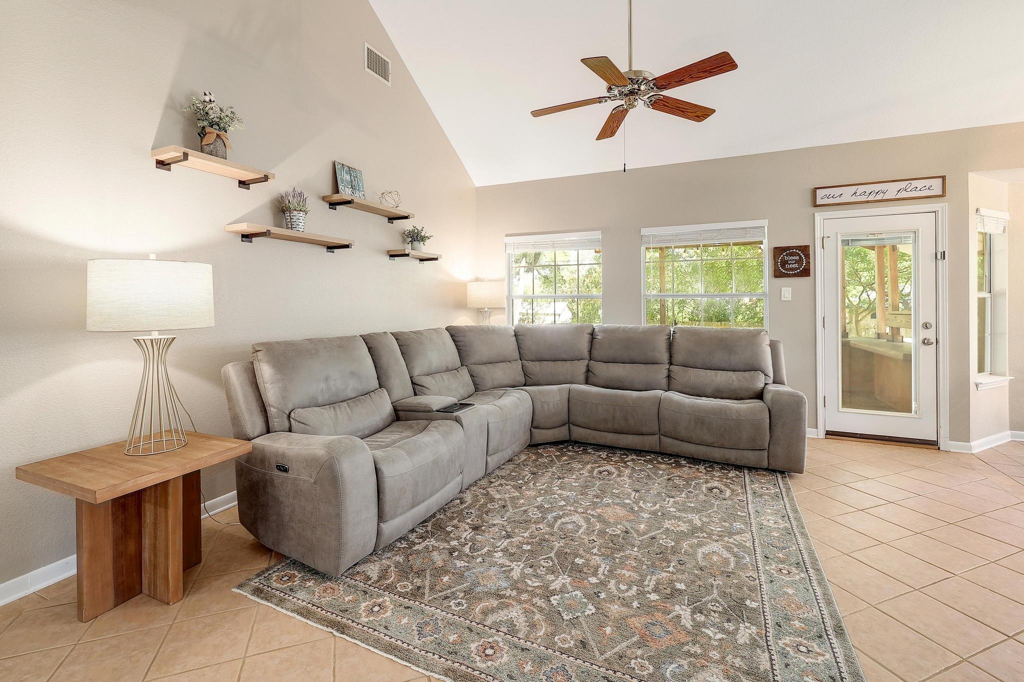 208 John Thomas DR