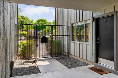 Tiny photo for 2303 East Side DR #101, Austin, TX 78704 (MLS # 6671461)