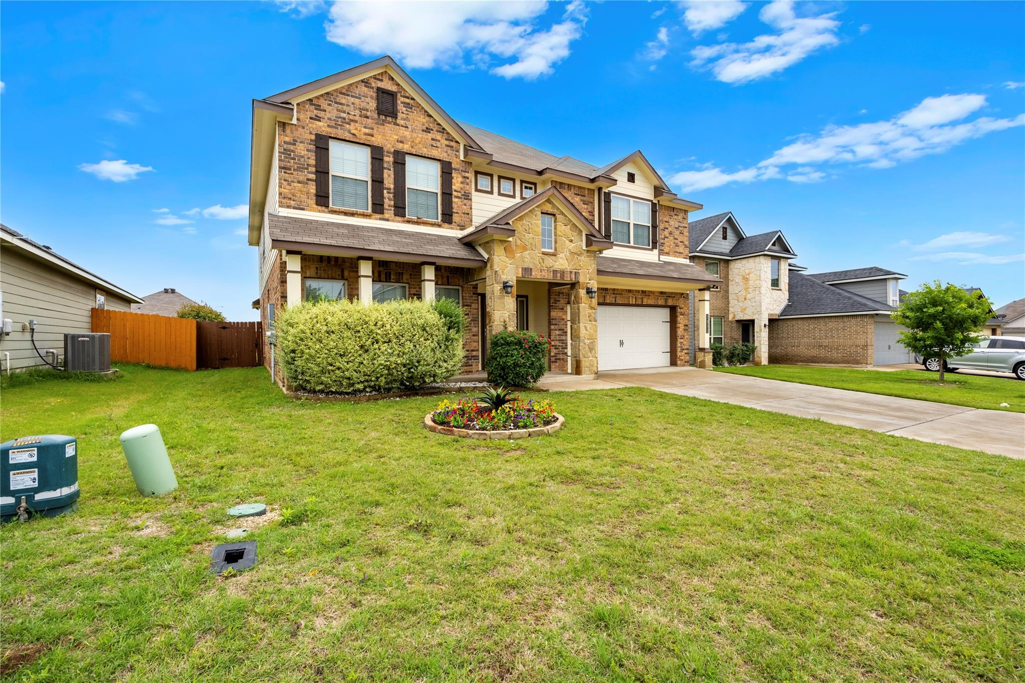 1811 Ashburn DR