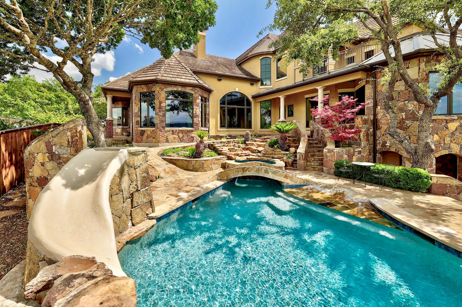 8416 Lime Creek RD