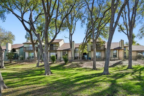 Photo of 1706 Timber Ridge DR, Austin, TX 78741 (MLS # 5988614)