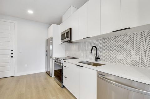 Tiny photo for 2500 Longview ST #513, Austin, TX 78705 (MLS # 4957871)