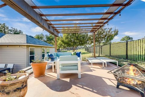 Tiny photo for 20700 Deep Creek Crk, Lago Vista, TX 78645 (MLS # 9856160)