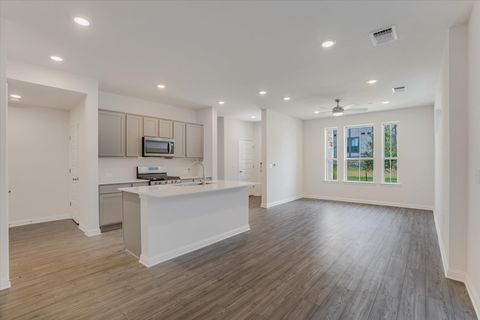 Tiny photo for 8302 Springsteen DR, Austin, TX 78744 (MLS # 9044282)