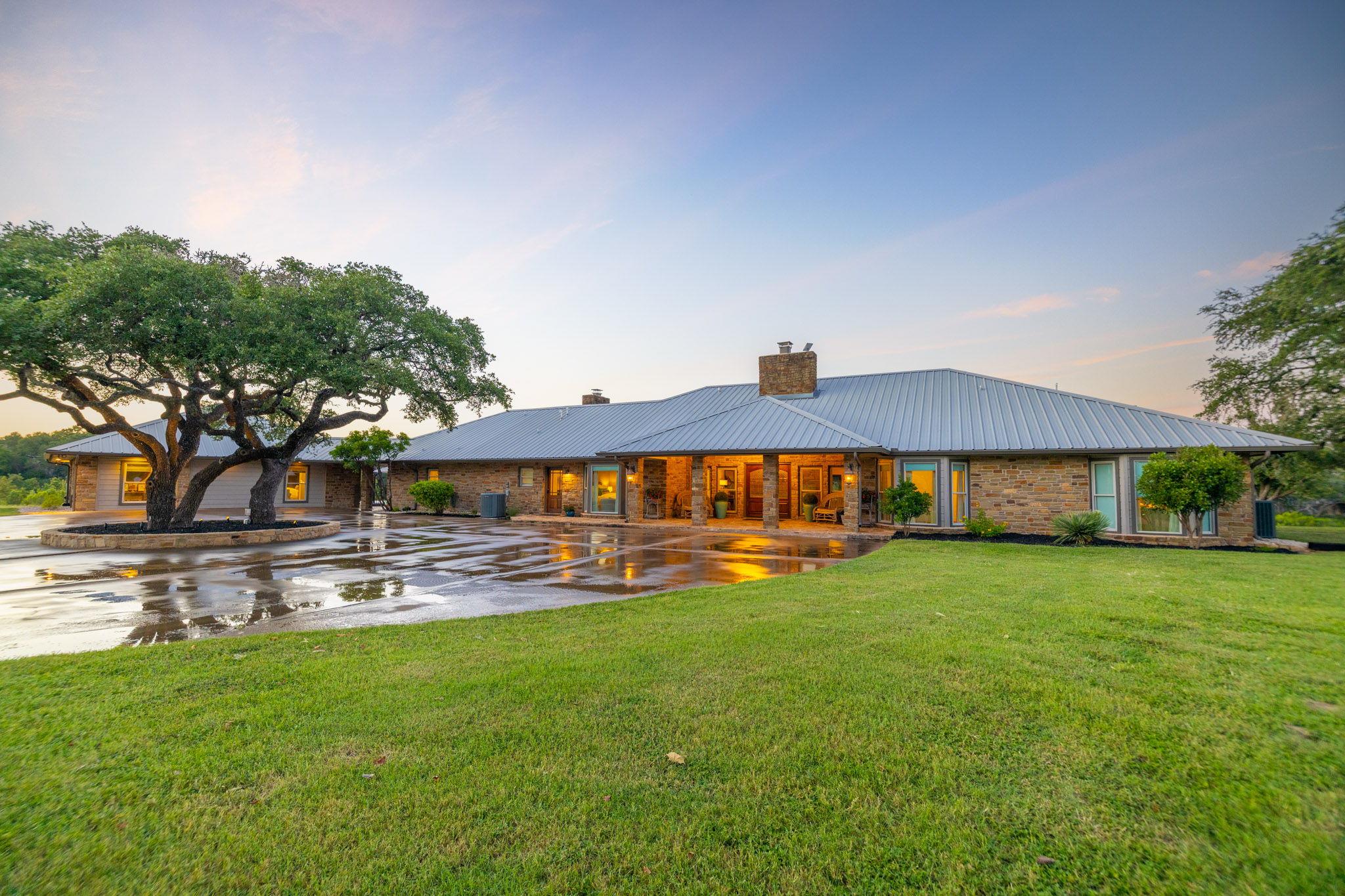 871 Chimney Valley RD
