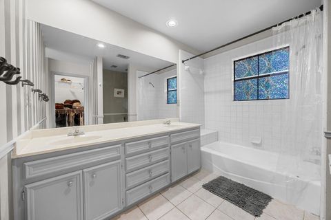 Tiny photo for 19040 Venture DR, Point Venture, TX 78645 (MLS # 6848964)
