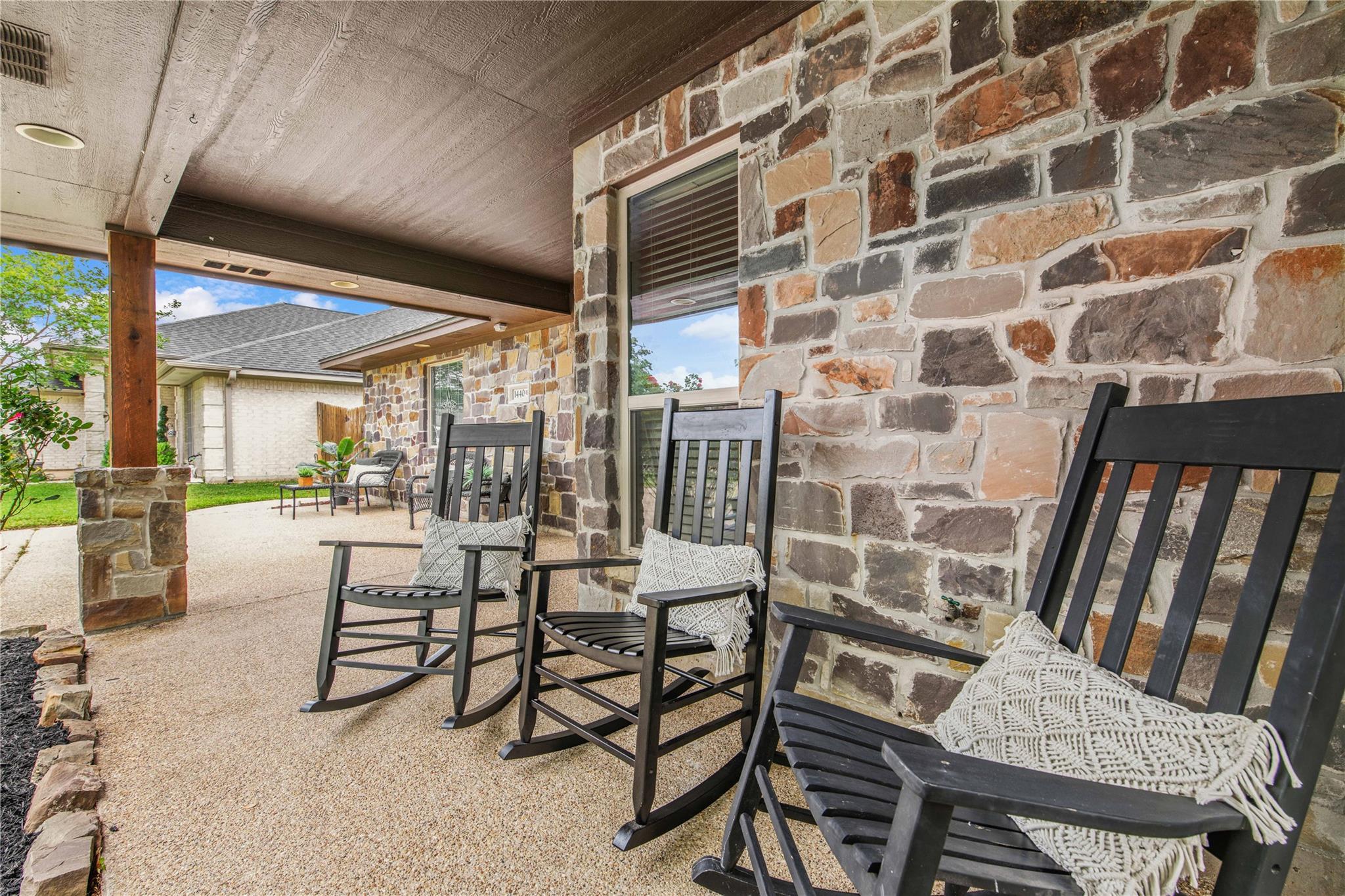 1440 Fincastle LOOP