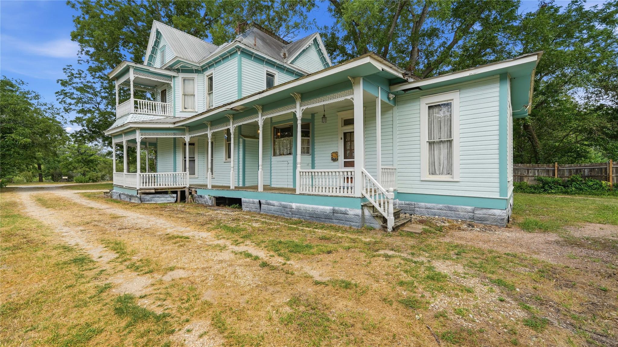 503 Main ST