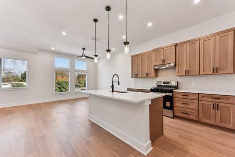 Tiny photo for 200 W 56th ST #2102, Austin, TX 78751 (MLS # 2083096)
