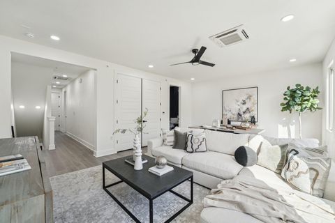 Tiny photo for 2811 Zach Scott ST, Austin, TX 78723 (MLS # 8286104)