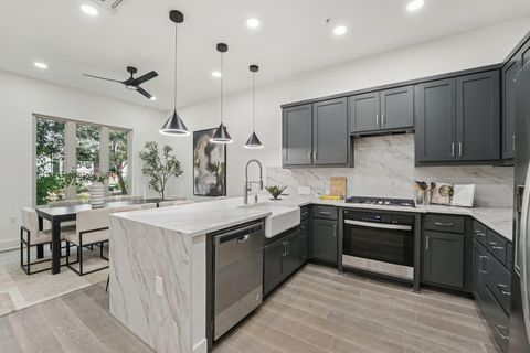 Tiny photo for 2811 Zach Scott ST, Austin, TX 78723 (MLS # 8286104)