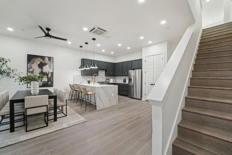 Tiny photo for 2811 Zach Scott ST, Austin, TX 78723 (MLS # 8286104)