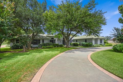 Photo of 26308 Masters PKWY, Spicewood, TX 78669 (MLS # 3191160)