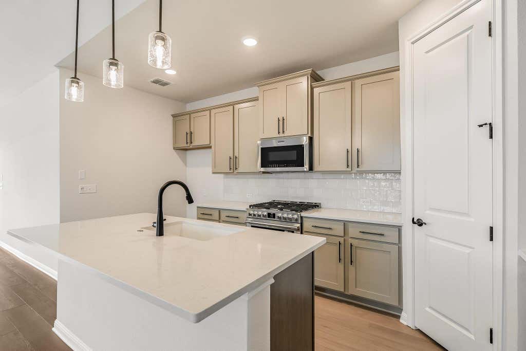 Photo of 139 Grand Canyon WAY, Kyle, TX 78640 (MLS # 7516374)