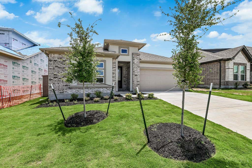 Photo of 139 Grand Canyon WAY, Kyle, TX 78640 (MLS # 7516374)