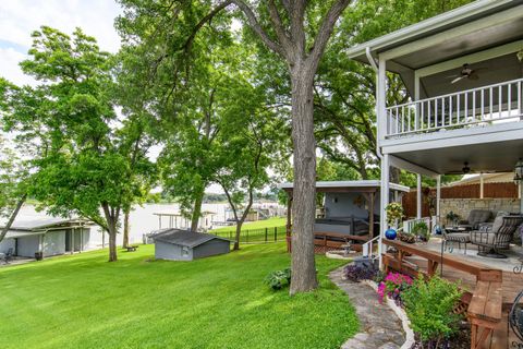 1912 Bluebonnet LN Kingsland TX 78639