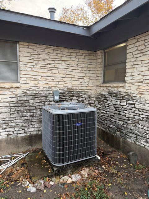 Tiny photo for 11311 Hunters LN, Austin, TX 78753 (MLS # 8975339)