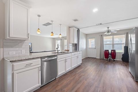 Tiny photo for 3508 Breckenridge DR, Austin, TX 78744 (MLS # 6113620)