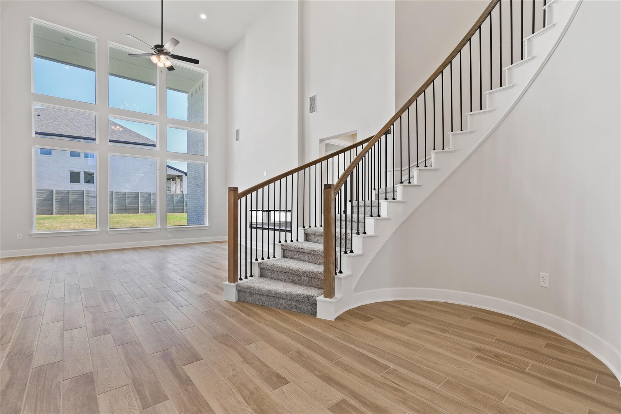 905 Violet Sunset DR