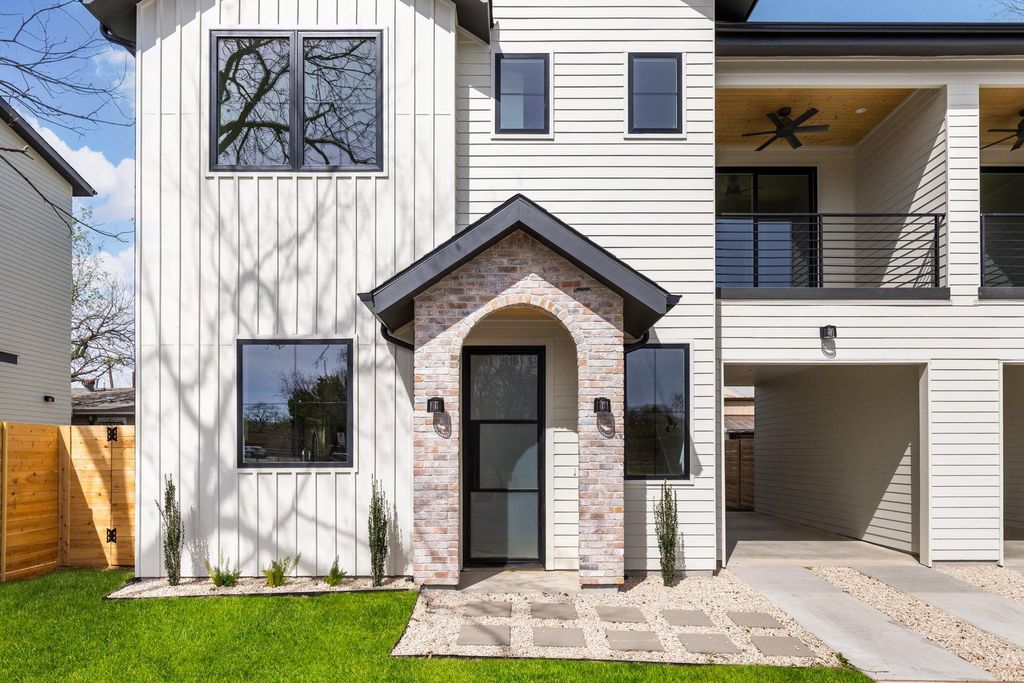 Photo of 408 Linden St #A, Austin, TX 78702 (MLS # 3010512)