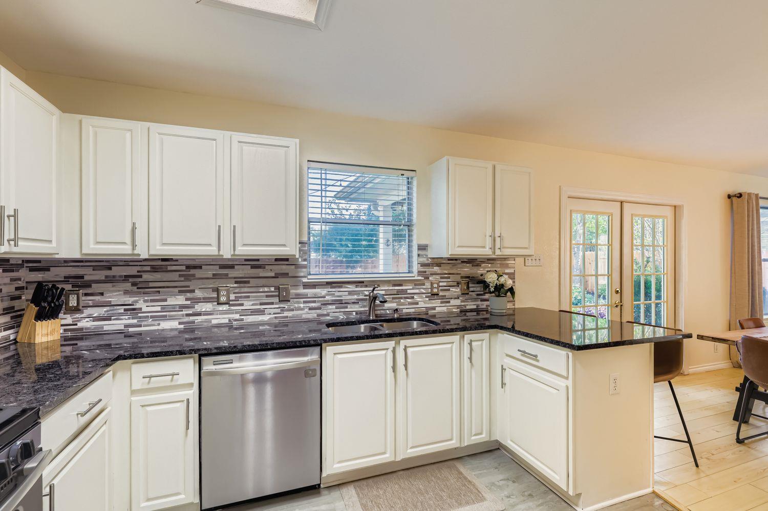 Leander, Texas 78641, United States, 4 Bedrooms Bedrooms, ,3 BathroomsBathrooms,Residential,Active,207444