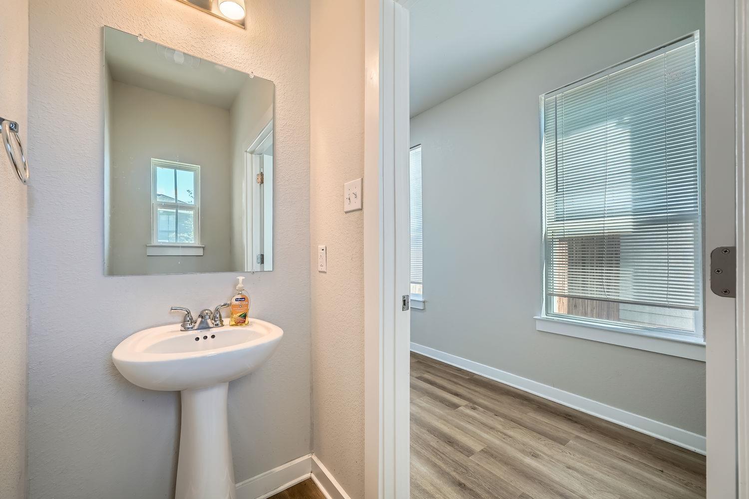 105 Tall Grass DR