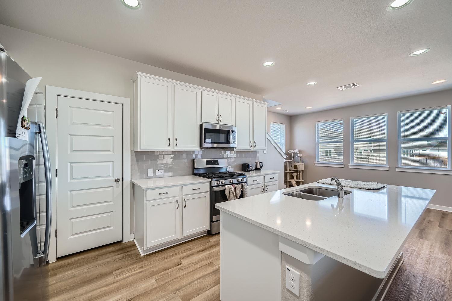 105 Tall Grass DR