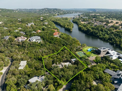 Photo of 102 Canyon CIR W, Austin, TX 78746 (MLS # 8260003)