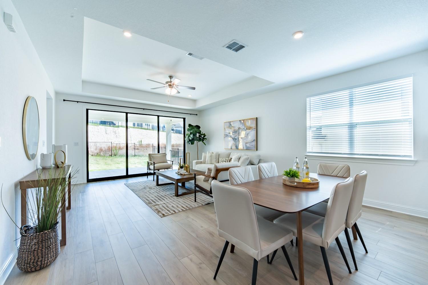 1040 Villa Rialto VW