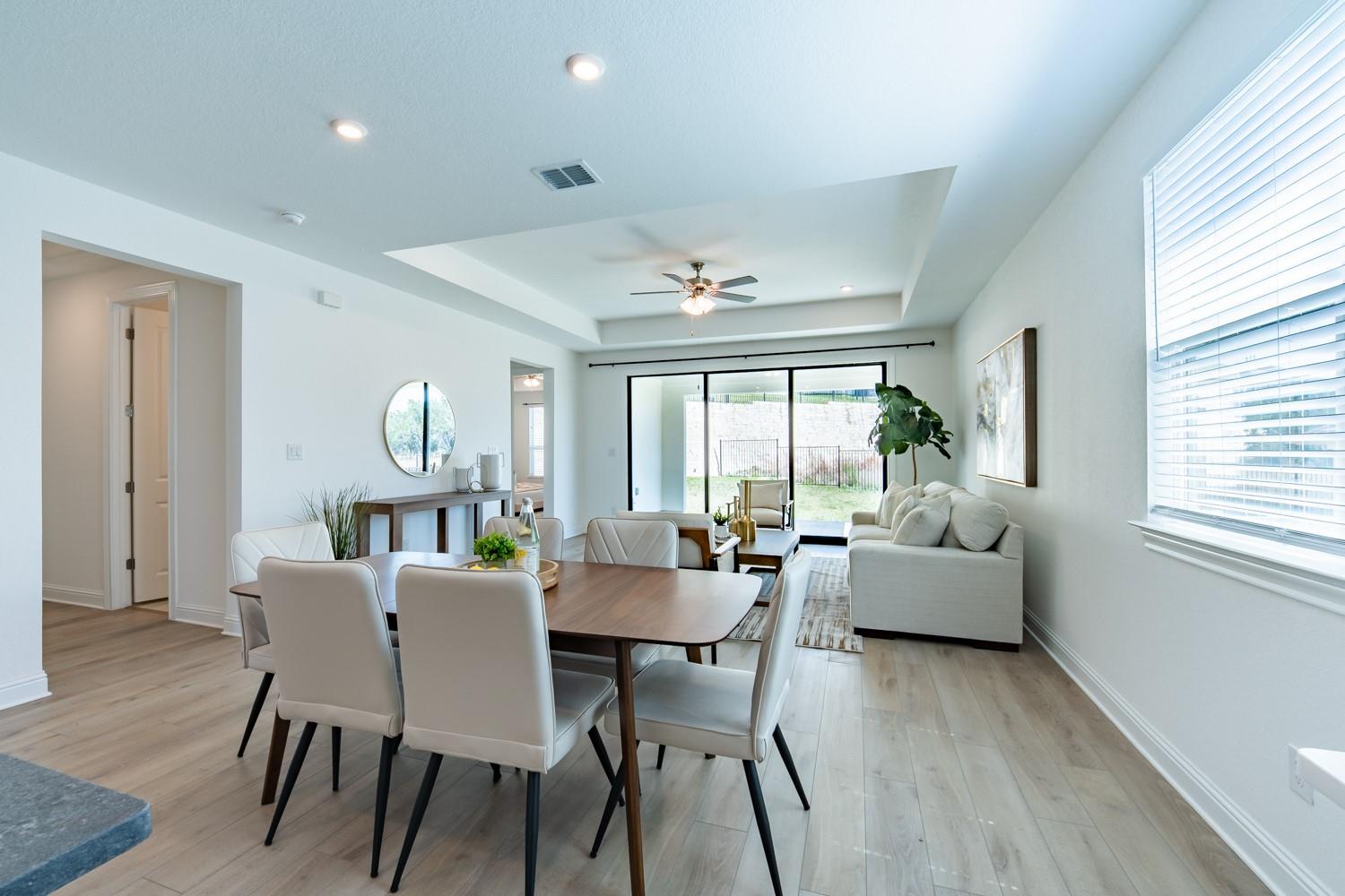 1040 Villa Rialto VW