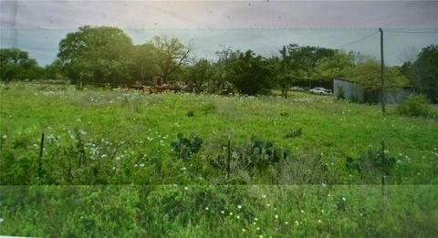 Photo of 5030 Fm 2504, Poteet, TX 78065 (MLS # 8377222)