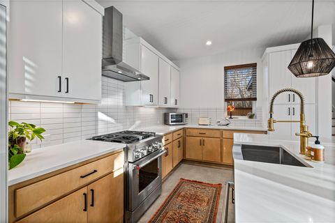 Tiny photo for 205 W Croslin ST #2, Austin, TX 78752 (MLS # 6649865)