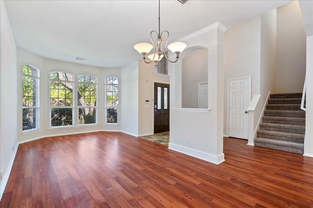 10937 Colonel Winn LOOP