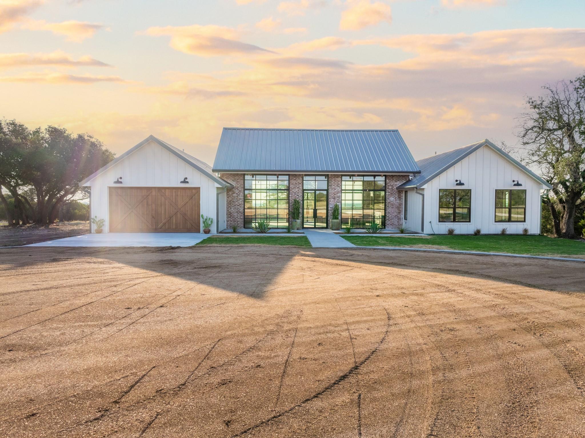 128 Private Road 142