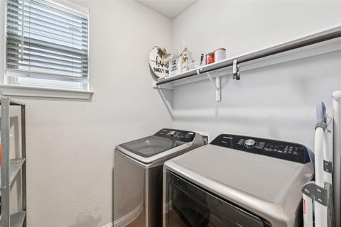 Tiny photo for 8211 McKamy DR, Austin, TX 78744 (MLS # 6708962)