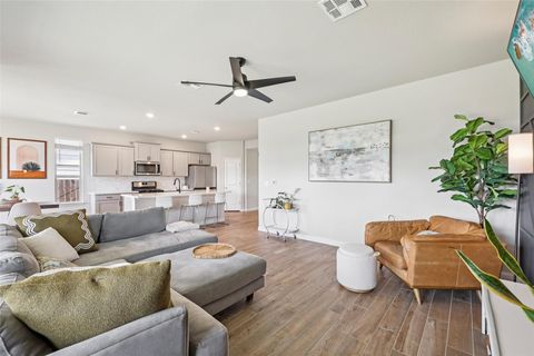 Tiny photo for 8211 McKamy DR, Austin, TX 78744 (MLS # 6708962)