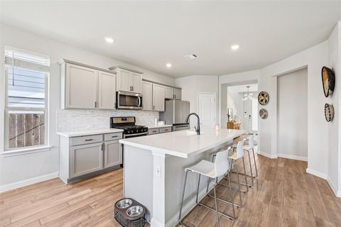 Tiny photo for 8211 McKamy DR, Austin, TX 78744 (MLS # 6708962)