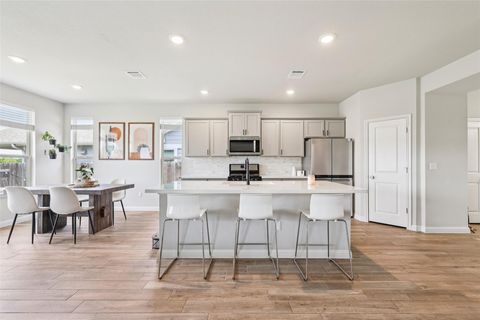 Tiny photo for 8211 McKamy DR, Austin, TX 78744 (MLS # 6708962)