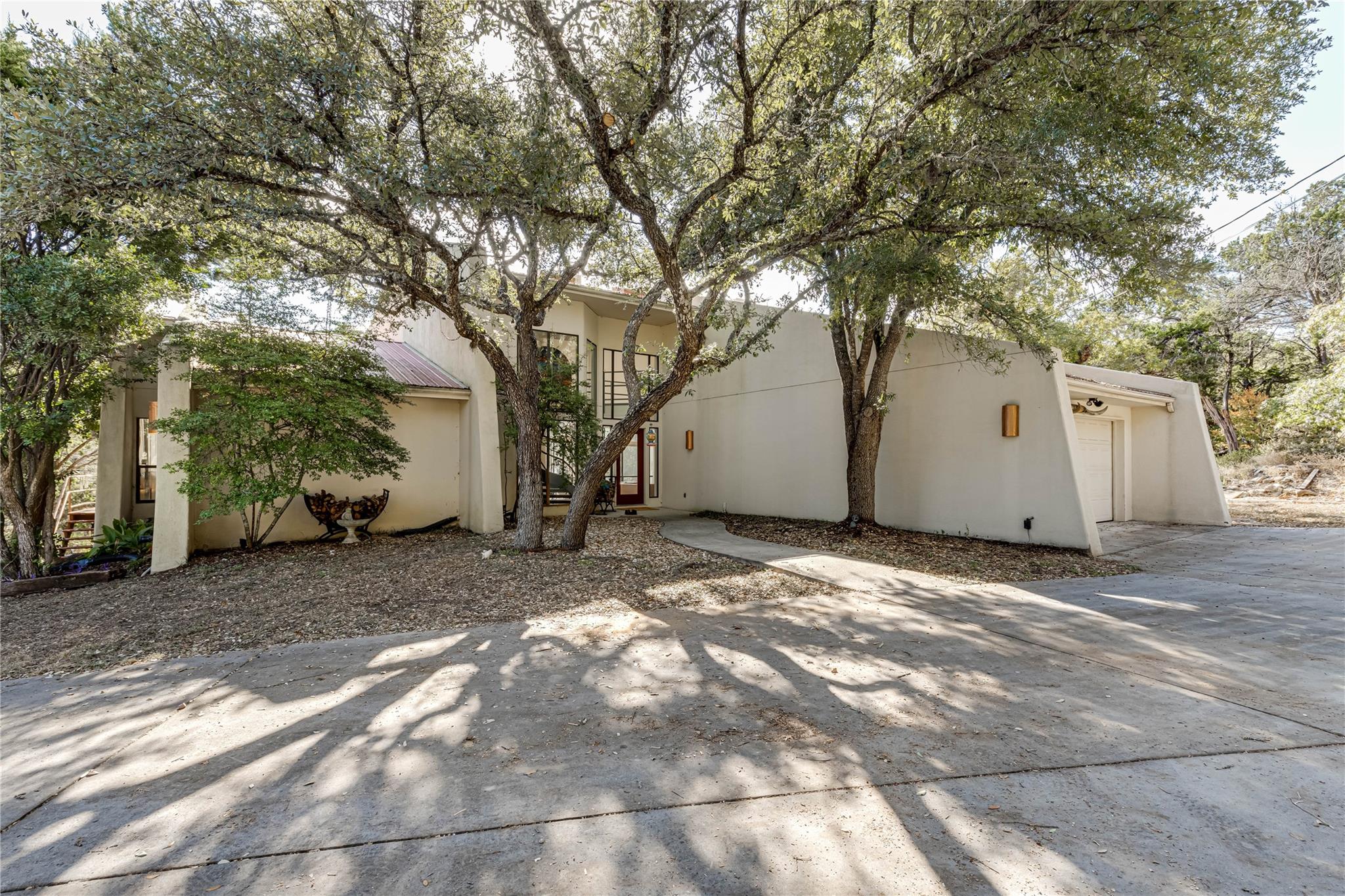 2701 Hillside CIR