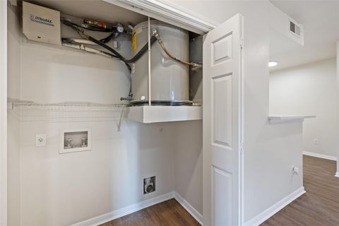 Tiny photo for 2320 Gracy Farms LN #323, Austin, TX 78758 (MLS # 7799022)