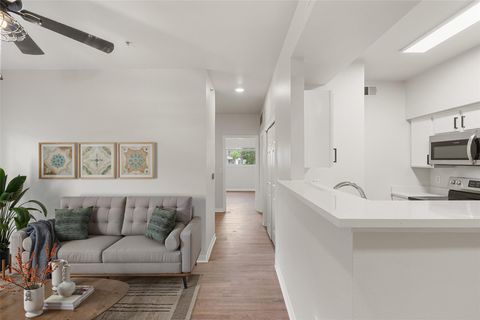 Photo of 2320 Gracy Farms LN #323, Austin, TX 78758 (MLS # 7799022)