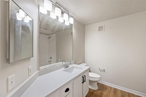 Tiny photo for 2320 Gracy Farms LN #323, Austin, TX 78758 (MLS # 7799022)