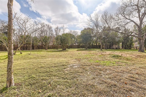 Photo of 401 Oak PLZ, Austin, TX 78753 (MLS # 4183581)