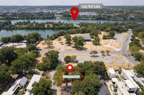 1911 Riverview ST B Austin TX 78702