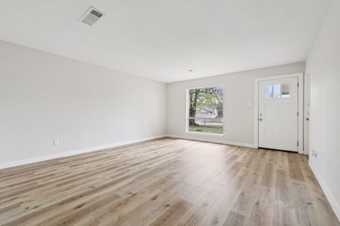 Tiny photo for 5903 N Wagon BND, Austin, TX 78744 (MLS # 4898548)